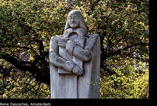 Photos of a statue of Rene Descartes, Amsterdam