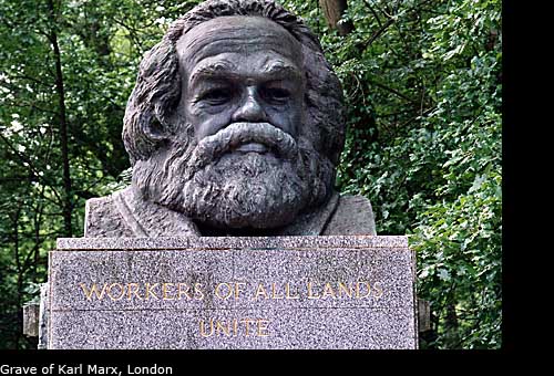 Photos of the grave of Karl Marx